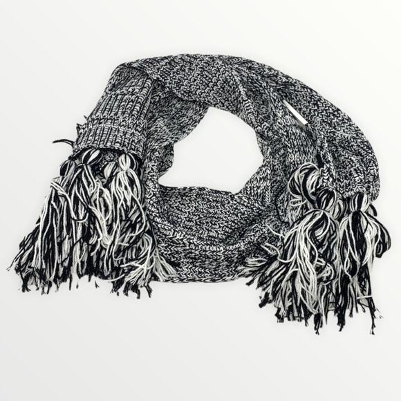 Calvin Klein Chunky Marled Knit Tassel Fringe Scarf NEW - Picture 3 of 7